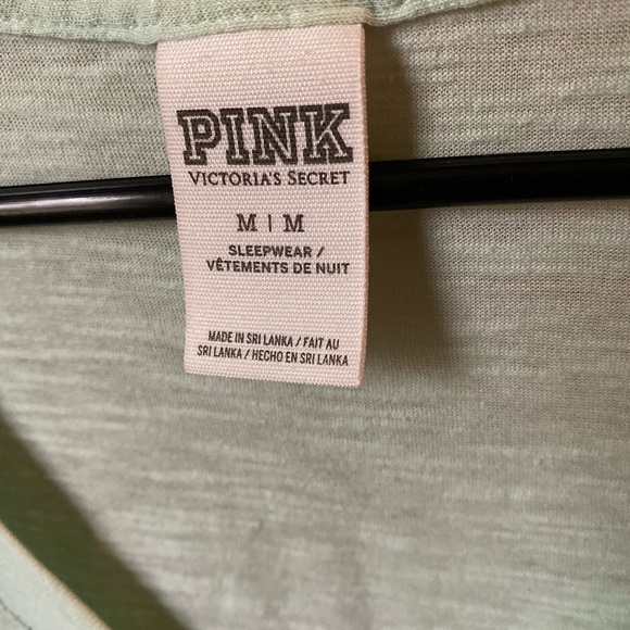 Light mint green tee shirt - Picture 3 of 3